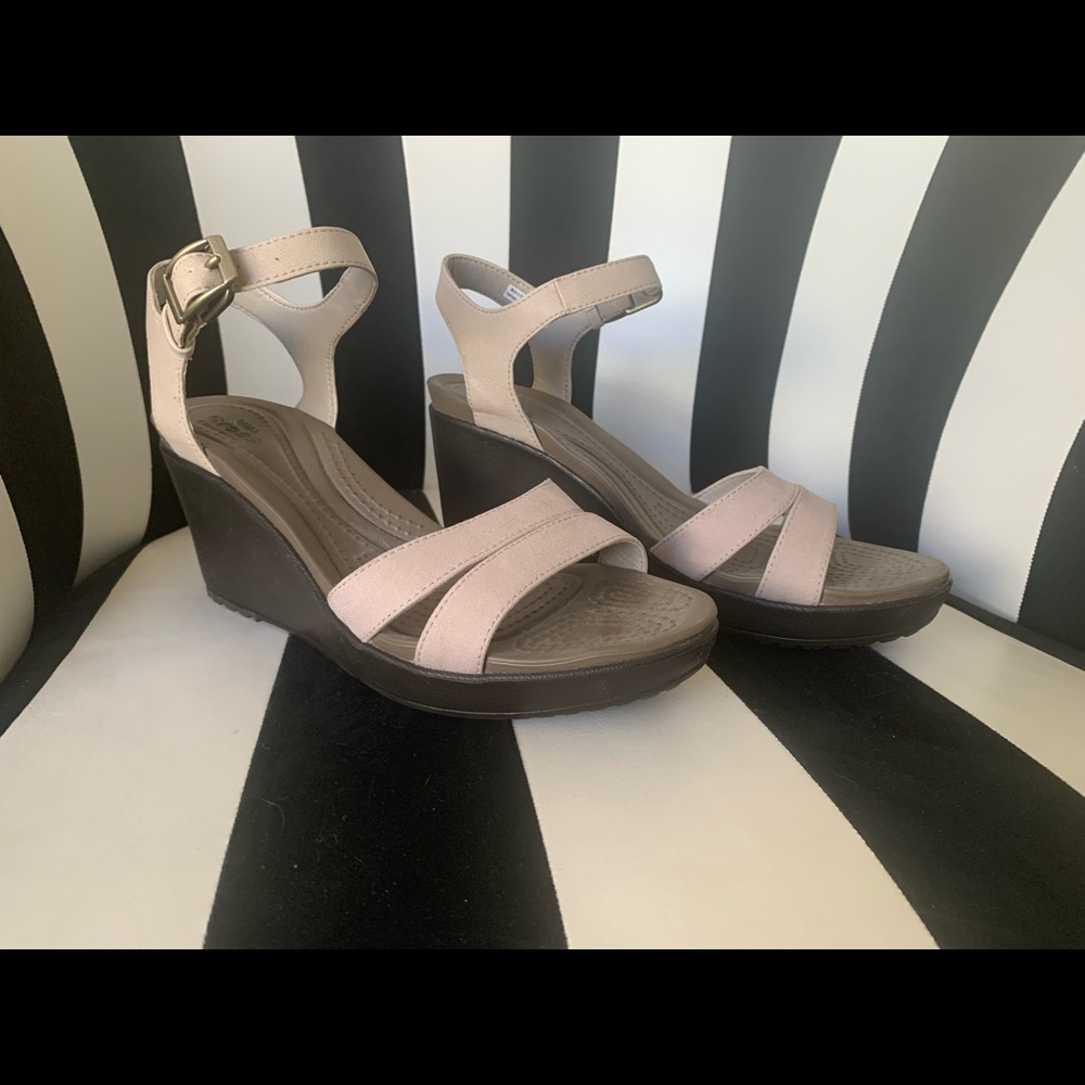 Crocs wedges. Women’s size 8. Colors are brown and cream.